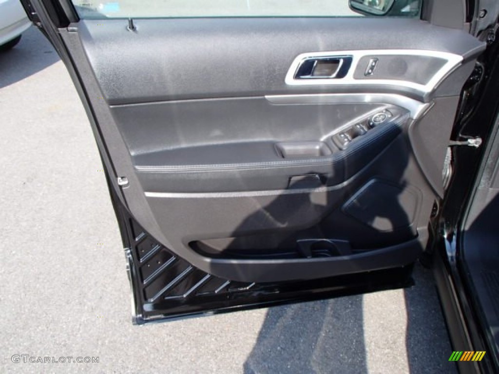 2011 Explorer XLT - Ebony Black / Charcoal Black photo #11