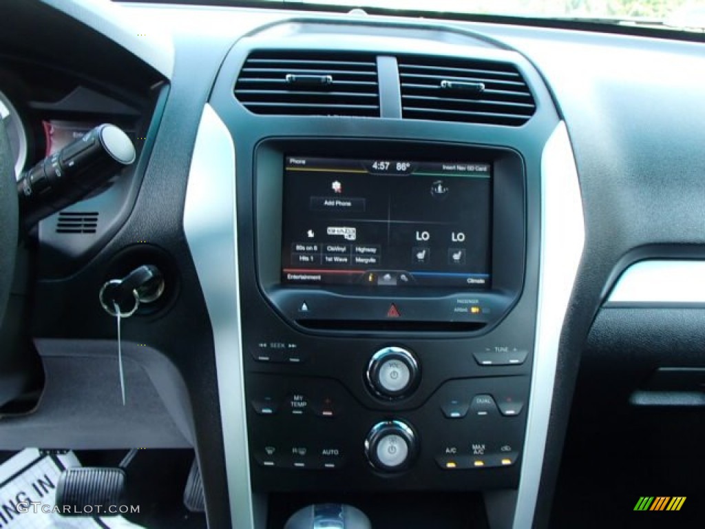 2011 Explorer XLT - Ebony Black / Charcoal Black photo #18