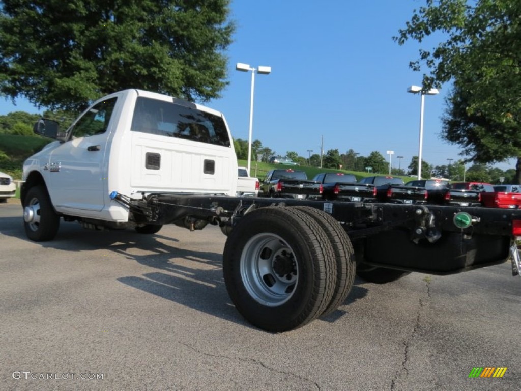 Bright White 2013 Ram 3500 Tradesman Regular Cab 4x4 Dually Chassis Exterior Photo #84479670