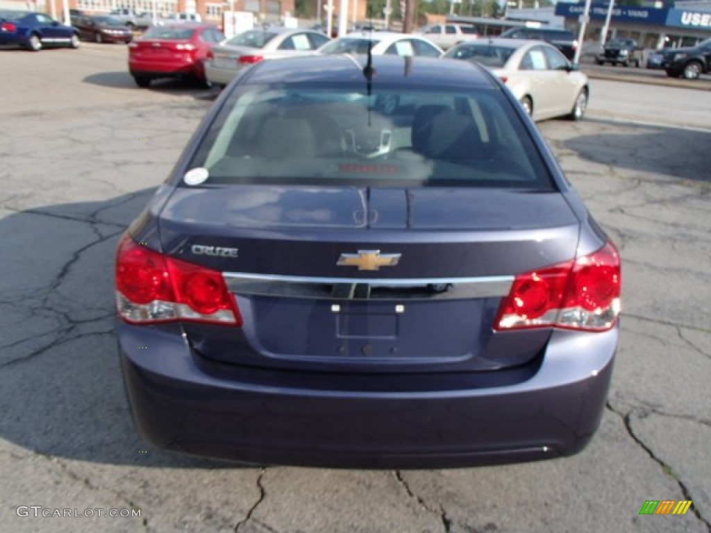 2014 Cruze LS - Atlantis Blue Metallic / Jet Black/Medium Titanium photo #7