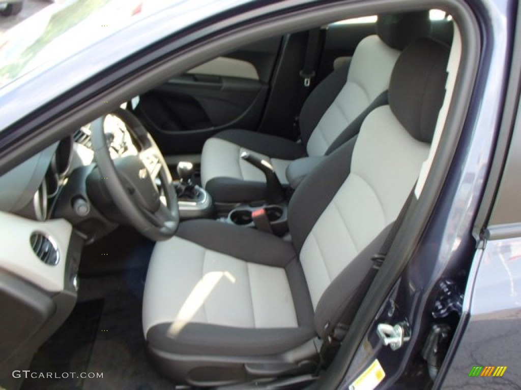 2014 Cruze LS - Atlantis Blue Metallic / Jet Black/Medium Titanium photo #10