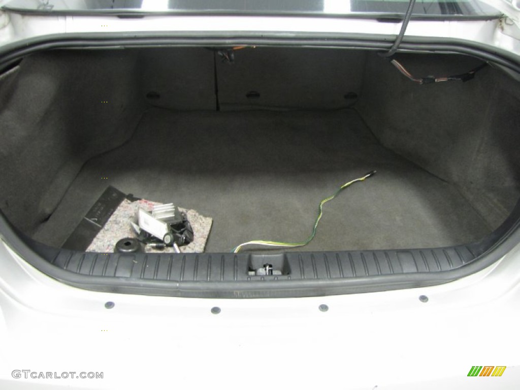 2004 Pontiac Grand Prix GT Sedan Trunk Photo #84484720