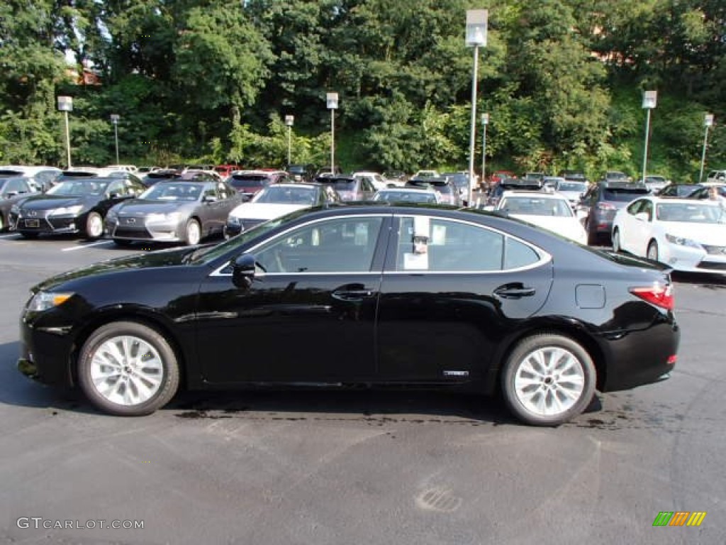 Obsidian Black Lexus ES