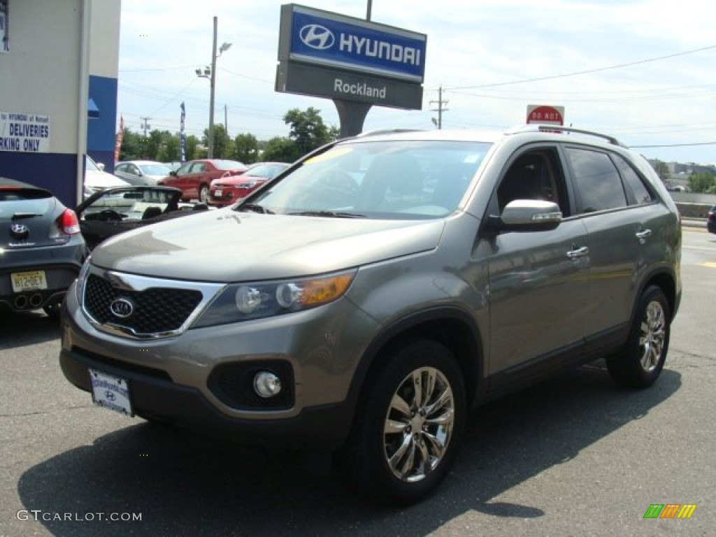 Titanium Silver Kia Sorento