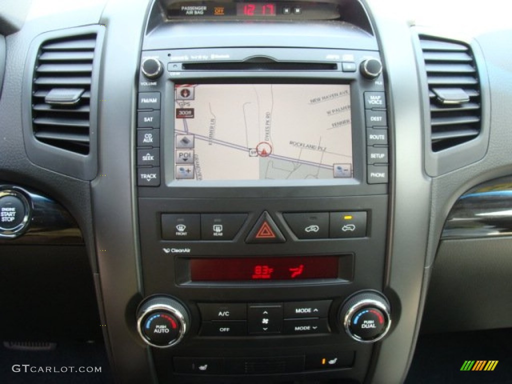 2011 Sorento EX - Titanium Silver / Black/Beige photo #17