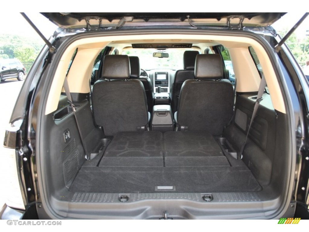 2010 Mercury Mountaineer V8 Premier AWD Trunk Photos