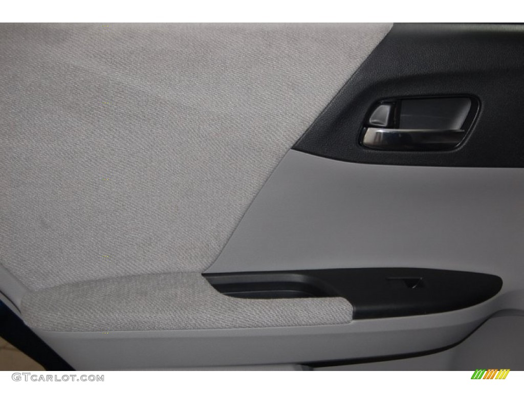 2013 Accord LX Sedan - Obsidian Blue Pearl / Gray photo #25