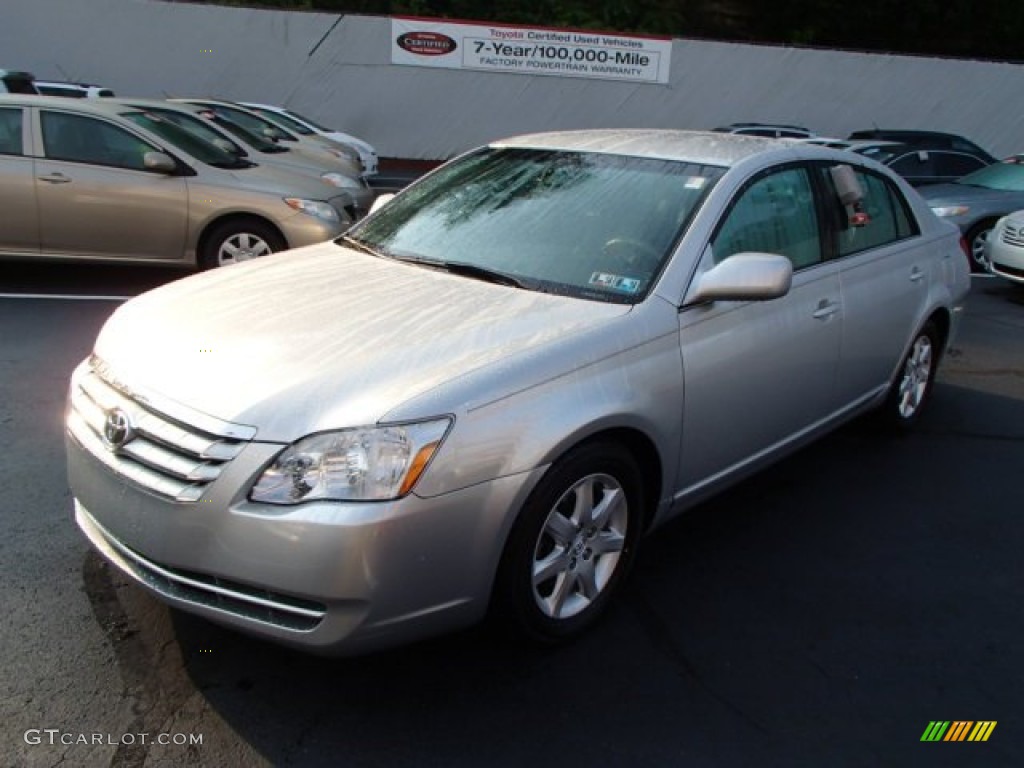 2006 Avalon XL - Titanium Metallic / Light Gray photo #3