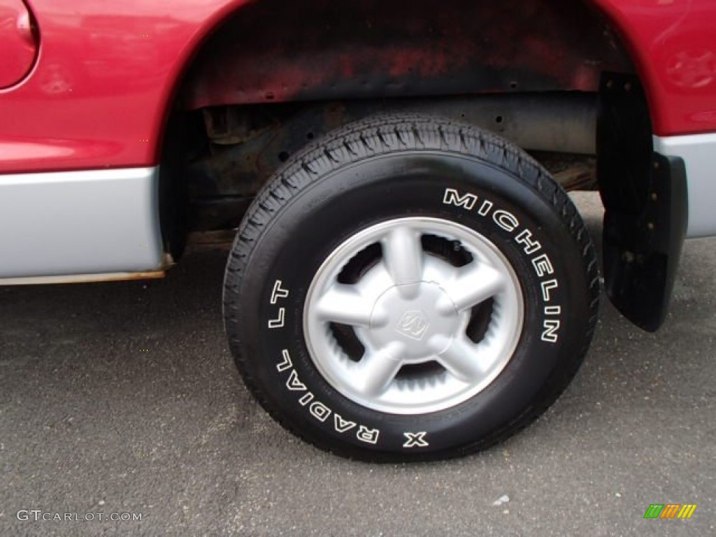 1998 Dakota Sport Extended Cab 4x4 - Metallic Red / Agate photo #7