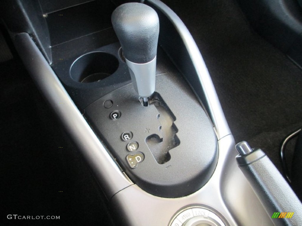 2008 Mitsubishi Outlander ES 4WD Transmission Photos