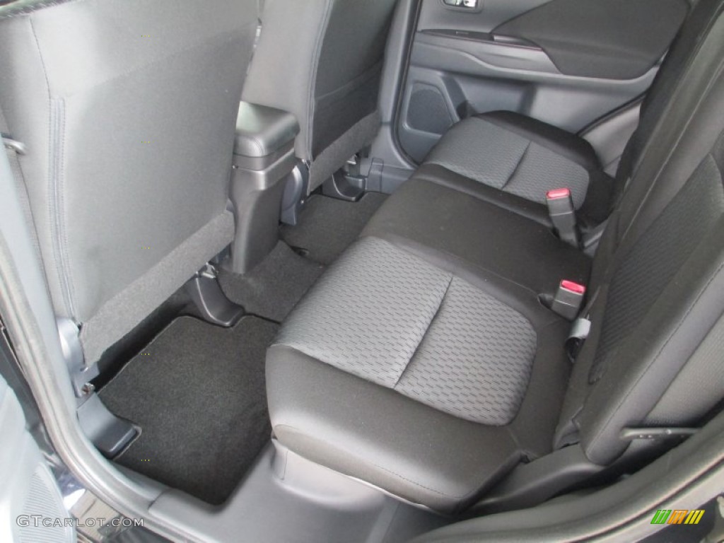 2014 Mitsubishi Outlander ES Rear Seat Photos