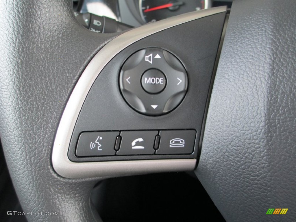 2014 Mitsubishi Outlander ES Controls Photo #84499415