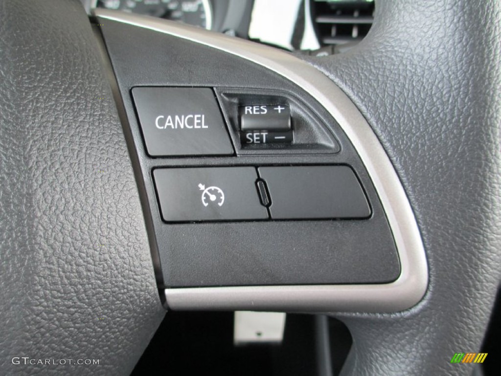 2014 Mitsubishi Outlander ES Controls Photo #84499437