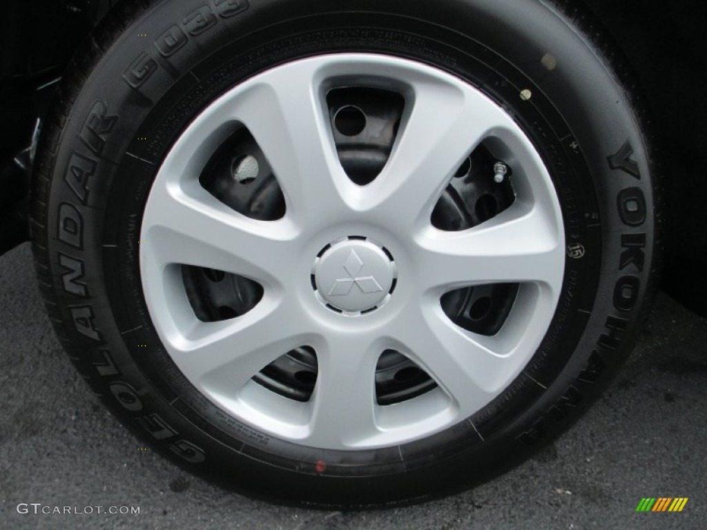 2014 Mitsubishi Outlander ES Wheel Photo #84499767