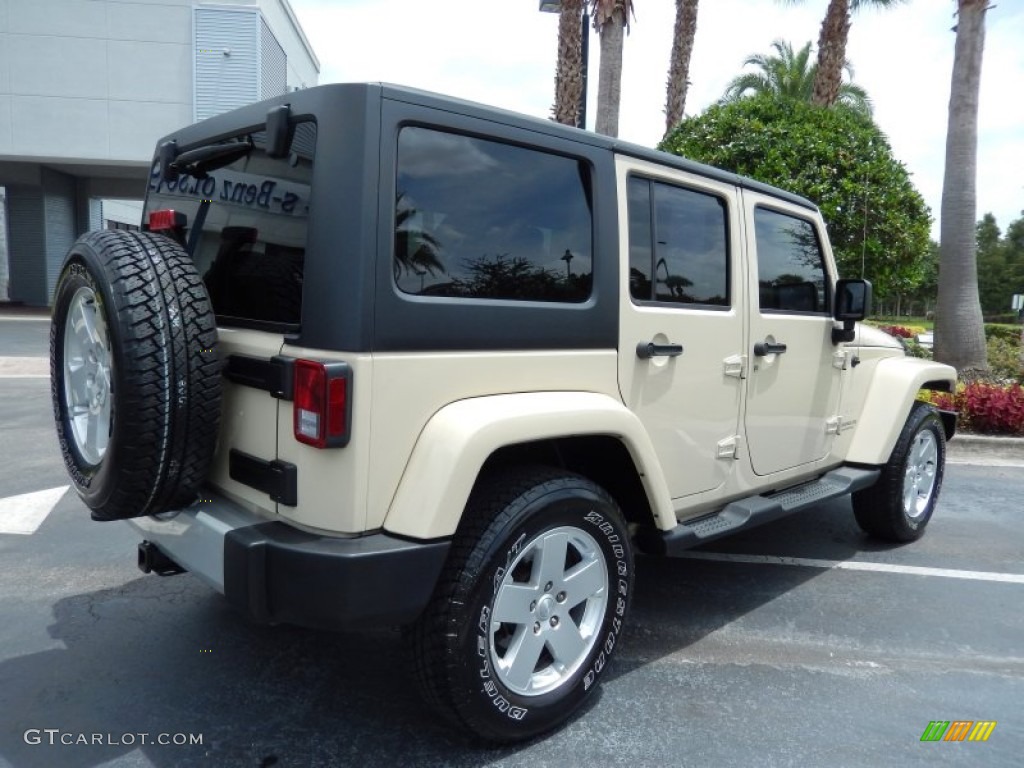 2011 Wrangler Unlimited Sahara 4x4 - Sahara Tan / Black/Dark Saddle photo #7
