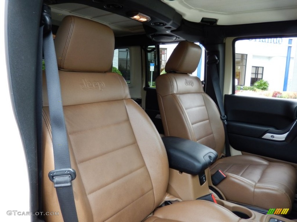 2011 Wrangler Unlimited Sahara 4x4 - Sahara Tan / Black/Dark Saddle photo #18