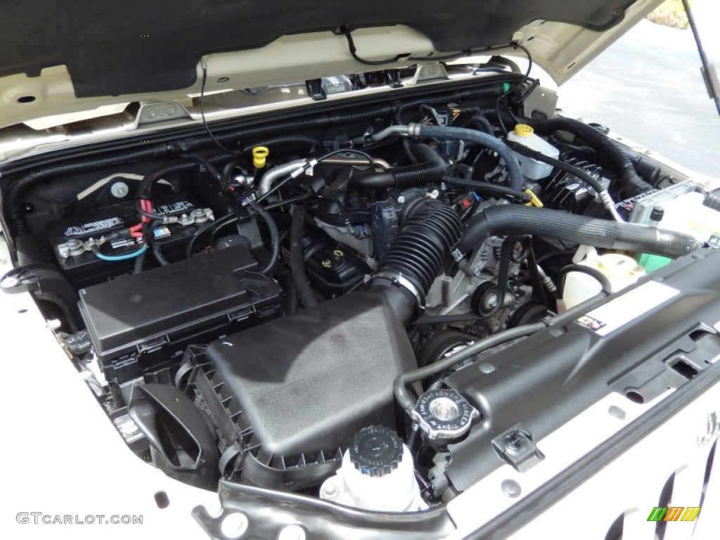 2011 Jeep Wrangler Unlimited Sahara 4x4 3.8 Liter OHV 12-Valve V6 Engine Photo #84505071