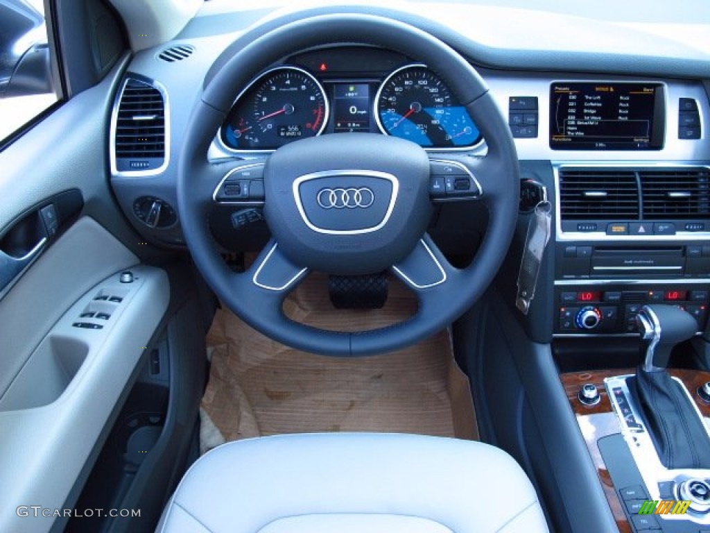 2014 Audi Q7 3.0 TFSI quattro Limestone Gray Steering Wheel Photo #84506946