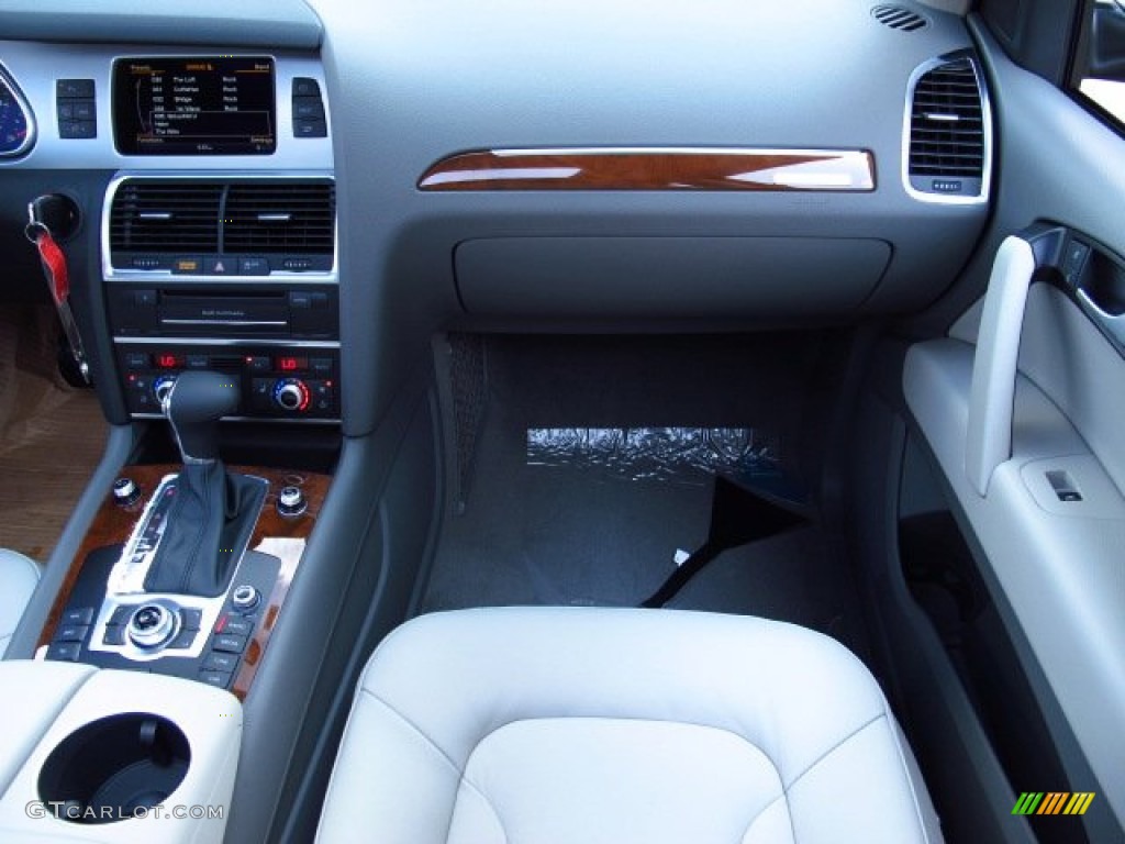 2014 Audi Q7 3.0 TFSI quattro Limestone Gray Dashboard Photo #84506962