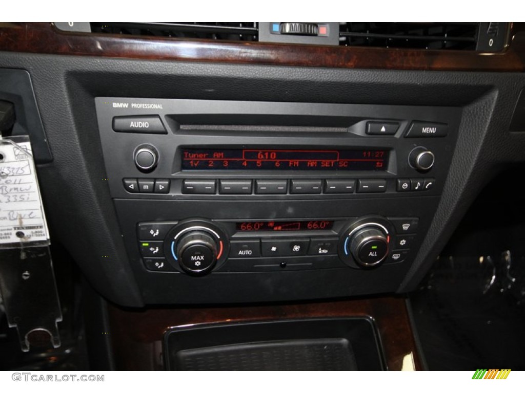 2011 3 Series 335i Convertible - Deep Sea Blue Metallic / Coral Red/Black Dakota Leather photo #21
