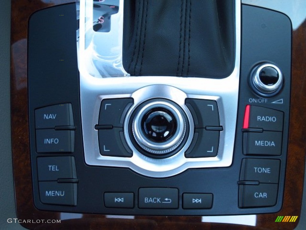 2014 Audi Q7 3.0 TFSI quattro Controls Photo #84507037