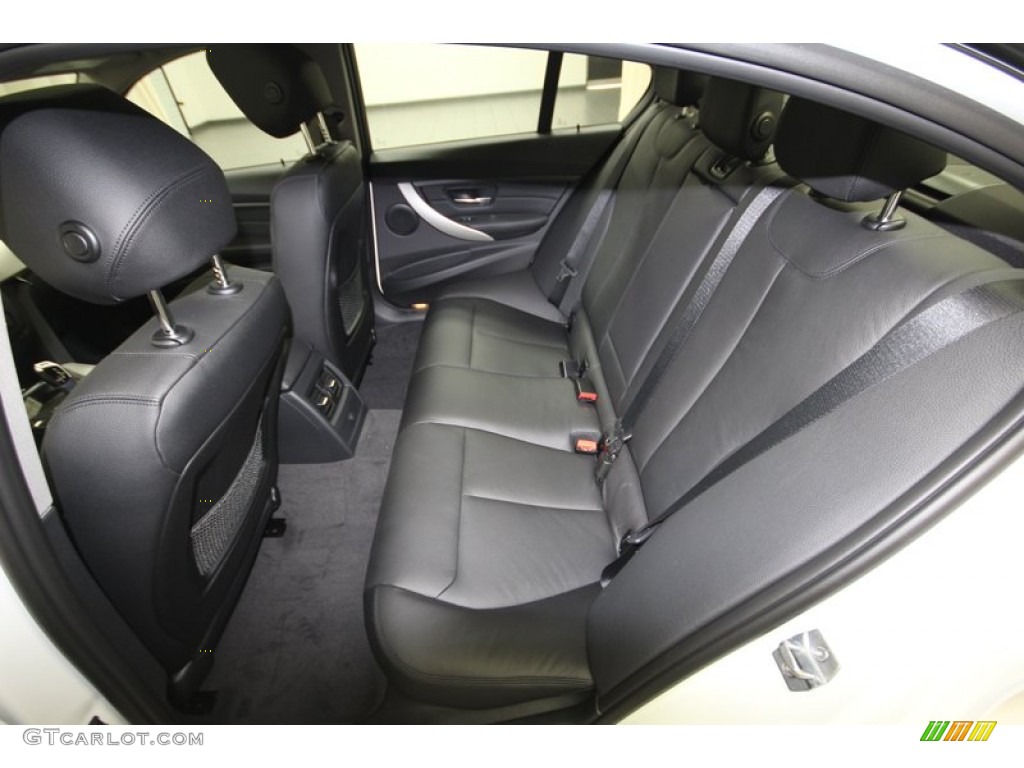 2013 3 Series 328i Sedan - Alpine White / Black photo #12