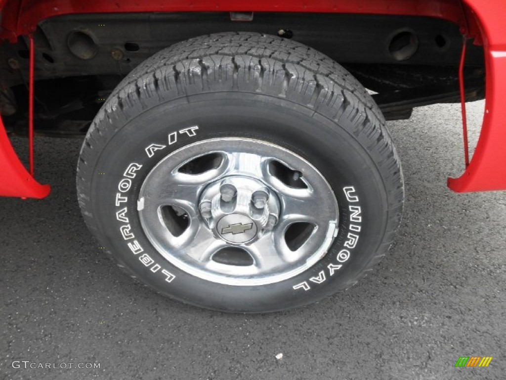 2002 Silverado 1500 LS Extended Cab - Victory Red / Graphite Gray photo #15