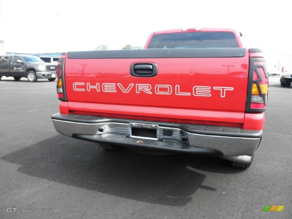 2002 Silverado 1500 LS Extended Cab - Victory Red / Graphite Gray photo #18