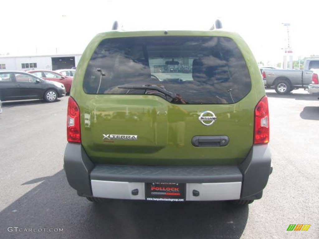 2012 Xterra S 4x4 - Metallic Green / Gray photo #6