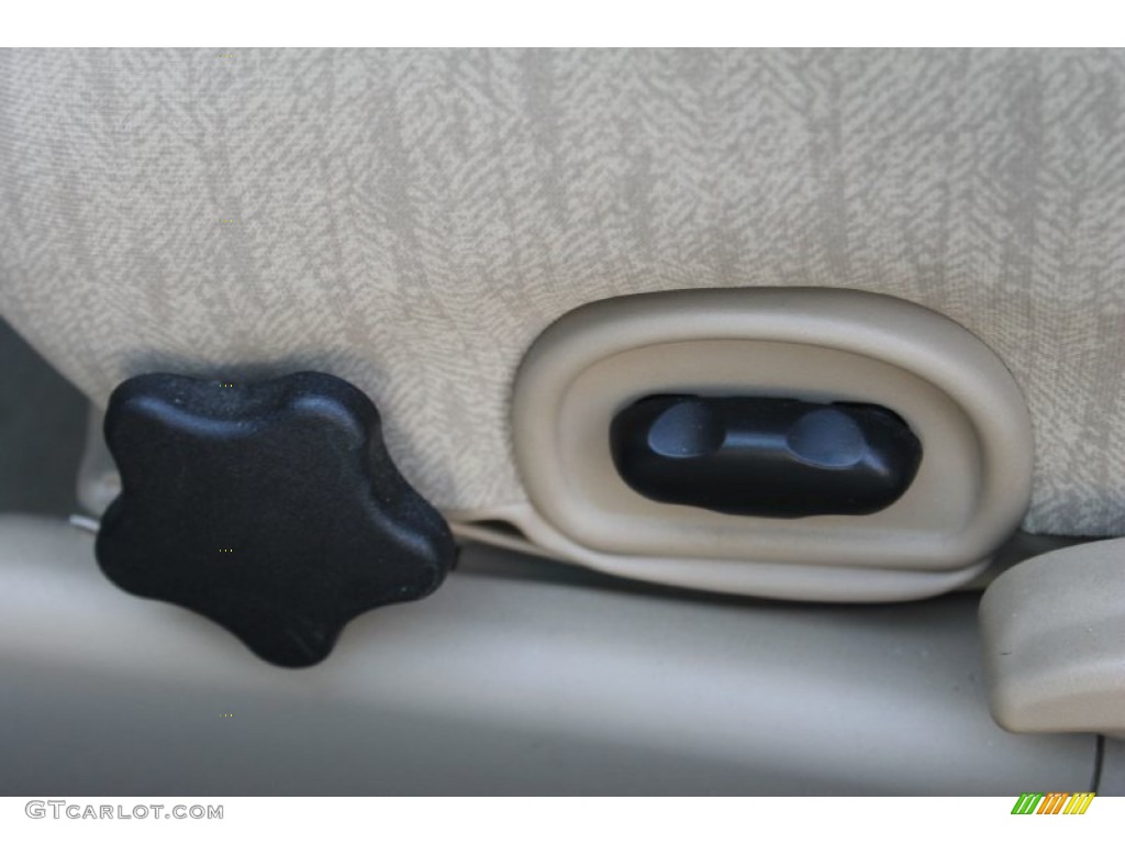 2005 LeSabre Custom - Glacier Blue Metallic / Light Cashmere photo #15