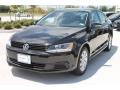 Black - Jetta SE Sedan Photo No. 3
