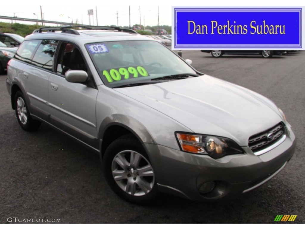 2005 Outback 2.5i Limited Wagon - Brilliant Silver Metallic / Off Black photo #1