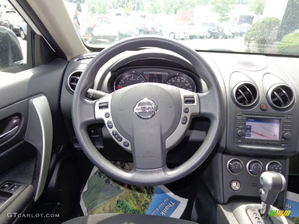 2011 Rogue SV AWD - Pearl White / Black photo #11