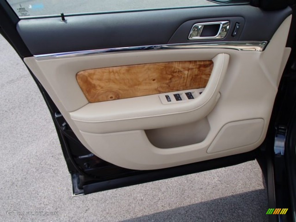 2012 Lincoln MKS AWD Light Camel Door Panel Photo #84520225