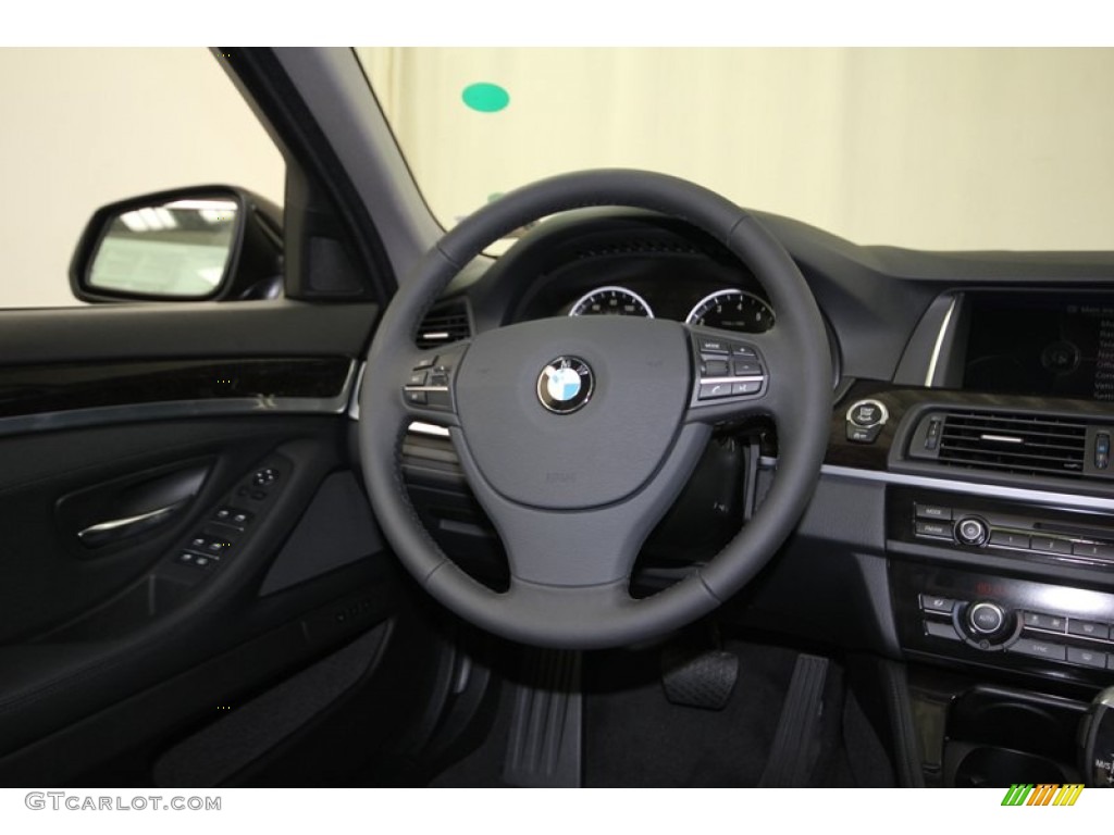 2014 BMW 5 Series 528i Sedan Steering Wheel Photos