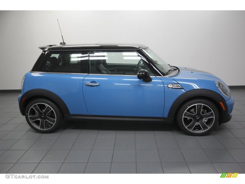 2013 Cooper S Hardtop - Kite Blue / Carbon Black photo #2