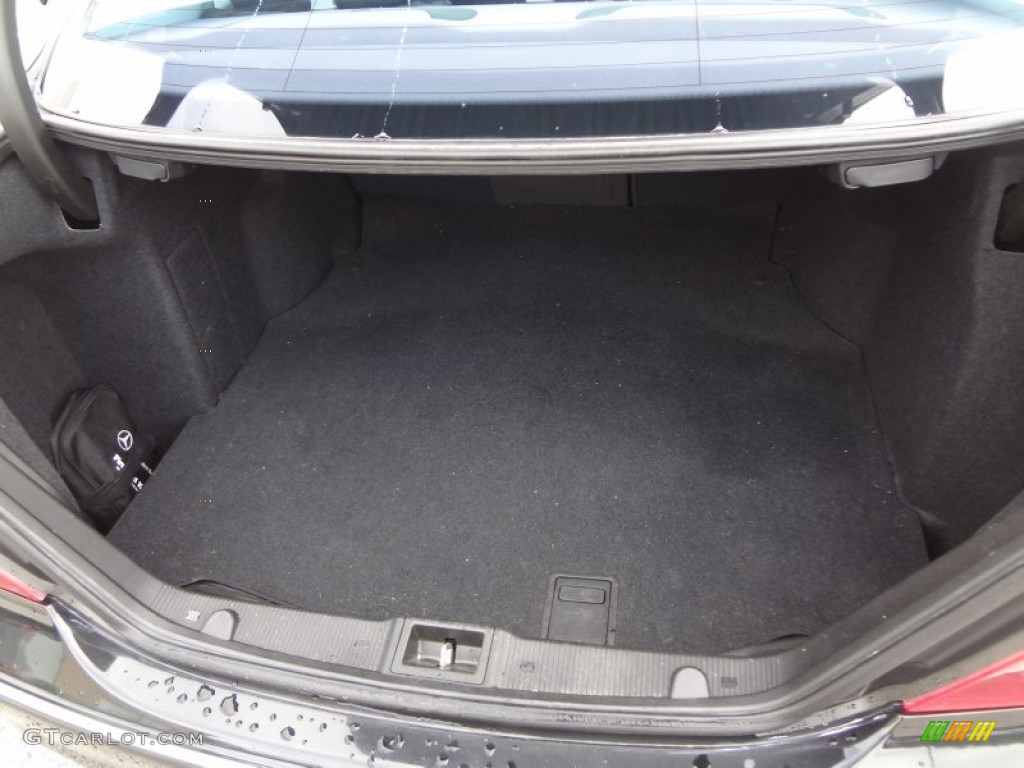 2004 Mercedes-Benz C 32 AMG Sedan Trunk Photos