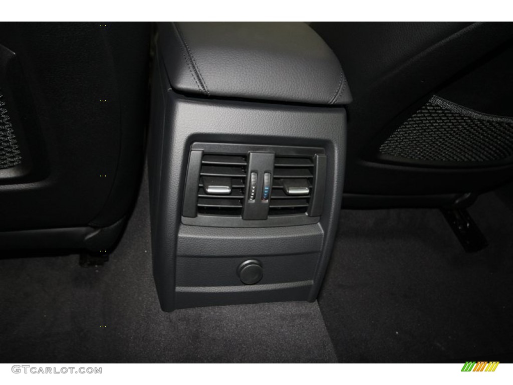 2013 3 Series 328i Sedan - Glacier Silver Metallic / Black photo #30