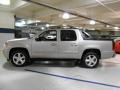 2007 Silver Birch Metallic Chevrolet Avalanche LTZ 4WD  photo #8