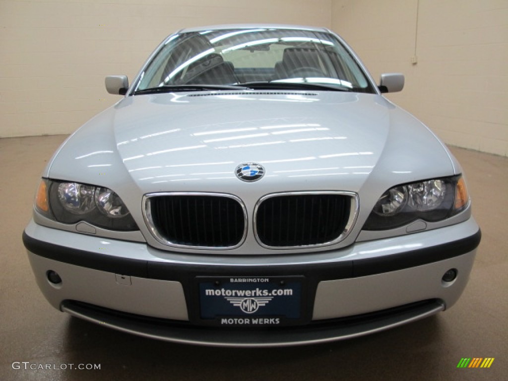 2002 3 Series 325xi Sedan - Titanium Silver Metallic / Black photo #2