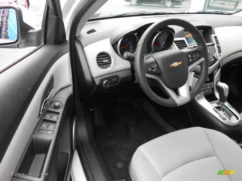 2013 Cruze LT - Summit White / Medium Titanium photo #7