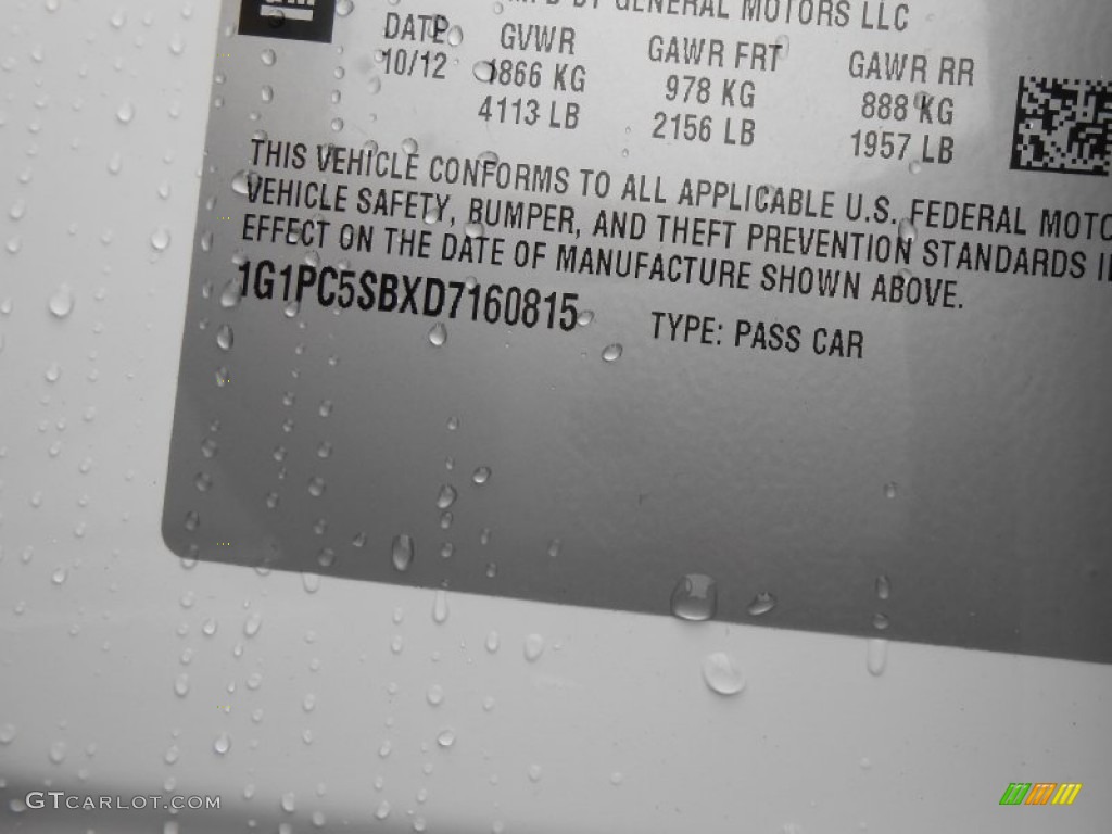 2013 Cruze LT - Summit White / Medium Titanium photo #14