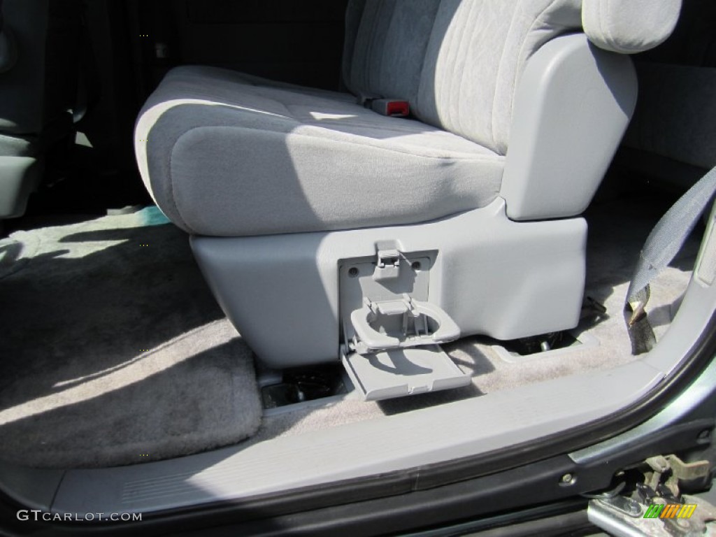 1998 Sienna LE - Silver Spruce Metallic / Gray photo #18