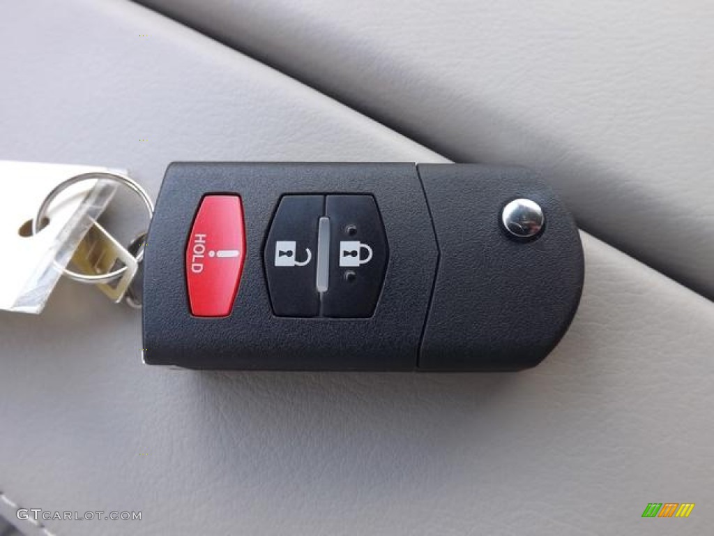 2013 Mazda CX-9 Touring Keys Photos