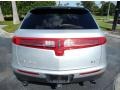 2010 Ingot Silver Metallic Lincoln MKT FWD  photo #6