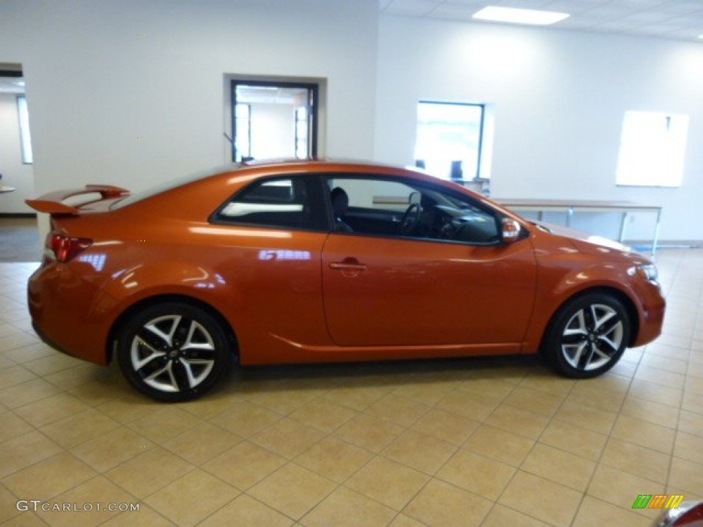 2010 Forte Koup SX - Copperhead / Black Sport photo #7