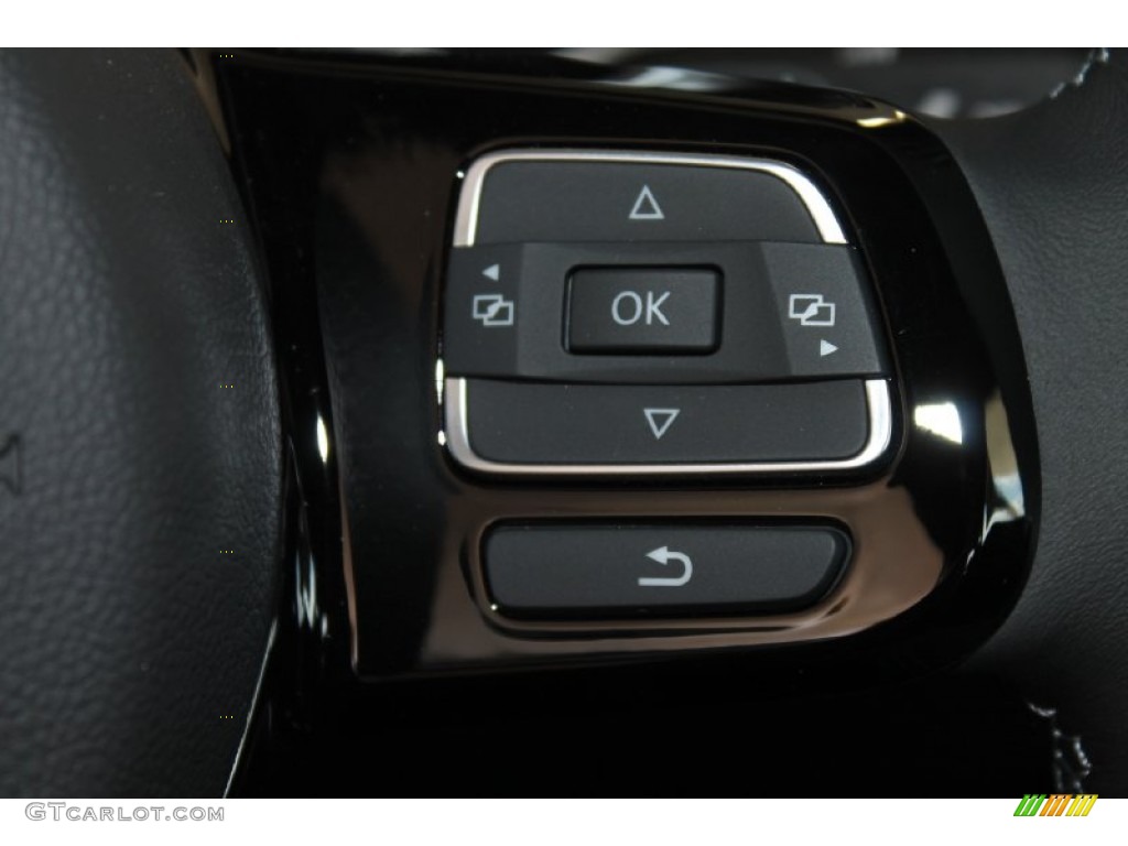 2013 Volkswagen Beetle R-Line Controls Photo #84540907