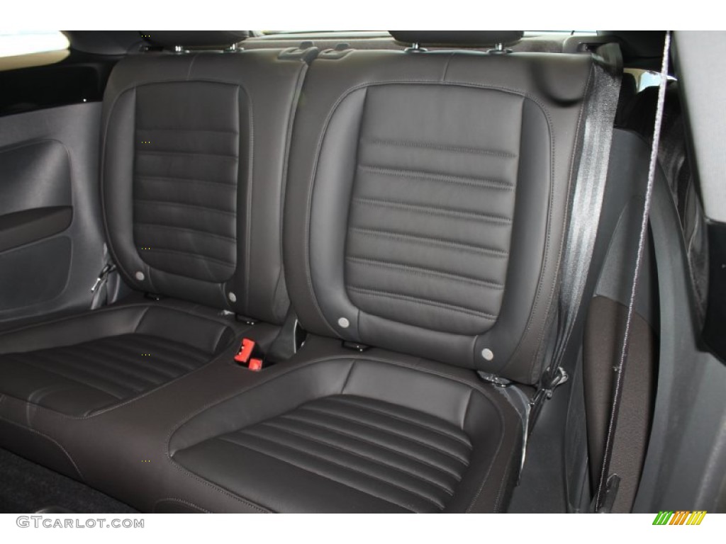 2013 Volkswagen Beetle R-Line Rear Seat Photos