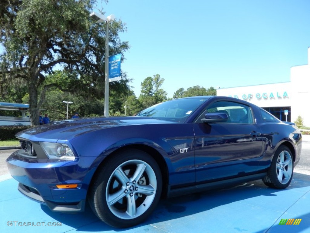 Kona Blue Metallic Ford Mustang