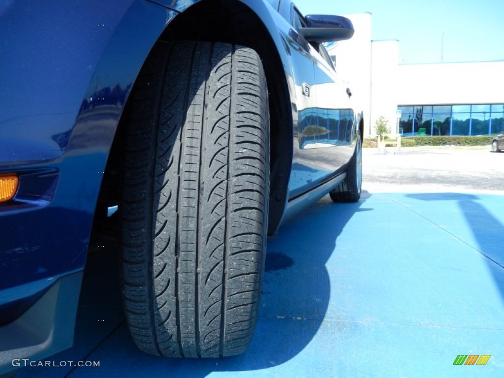 2010 Mustang GT Premium Coupe - Kona Blue Metallic / Charcoal Black/Cashmere photo #11